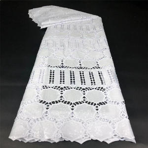 Tela <span class=keywords><strong>de</strong></span> Encaje Guipur Dobby <span class=keywords><strong>de</strong></span> Alta Calidad en Oferta, Color Blanco Puro, Bordado Africano con Cordón, para <span class=keywords><strong>Vestidos</strong></span> <span class=keywords><strong>de</strong></span> <span class=keywords><strong>Fiesta</strong></span> y Bodas para Niñas - Product Image 5