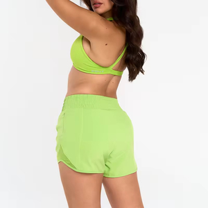 Shorts de sport légers pour femmes avec cordon élastique et logo personnalisé, ceinture verte - Product Image 4