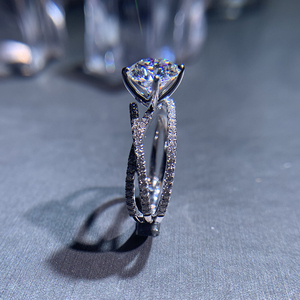 Huitan — bagues de fiançailles trois lignes croisées, pour femme, bijoux en argent clair, très grand <span class=keywords><strong>diamant</strong></span> rond, Macro pavé, mariage - Product Image 6