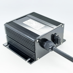 Convertisseur abaisseur isolé simple 24V10A de haute qualité pour applications automobiles, domestiques et industrielles, stabilisateur de tension moteur 90% HJ24V10V-G - Product Image 5