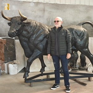 Scultura di Toro in Bronzo su Misura a Grandezza Naturale per Decorazione Esterna - Product Image 5