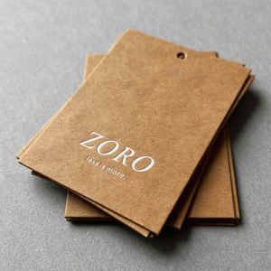 कपड़ों के लिए लक्जरी कस्टम स्विंग टैग प्लास्टिक स्ट्रिंग कागज पर प्रिंट नाम लोगो टैग - Product Image 4