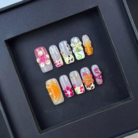 Ongles artificiels en acrylique de luxe sur mesure, de haute qualité, faits à la main, à couverture complète, forme amande, avec diamants colorés