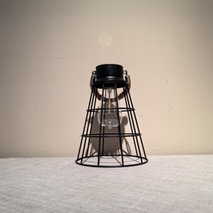 Lanterna Solare a Vento in Metallo Resistente per Uso Domestico, Lanterna Sospesa in Ferro con Portacandele Caldi, Lanterna da Giardino Impermeabile - Product Image 4