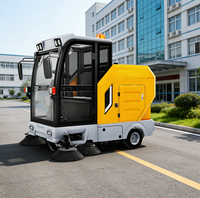 Camion balayeuse routière électrique mini auto-vidangeante avec pompe et réservoir d'eau, moteur, boîte de vitesses, balayage, aspiration, multifonctionnel