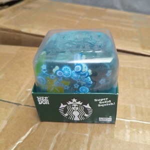 Vente en gros de cubes de haute qualité de 8,5 cm, cubes <span class=keywords><strong>Evian</strong></span>, cubes Starbucks, jouet anti-stress, cadeaux d'Halloween et de Noël, cubes Nee - Product Image 5