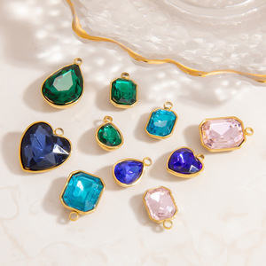 Pendentif en pierre de verre, formes mixtes, zircon synthétique pour la fabrication de bijoux PJ91913 - Product Image 1