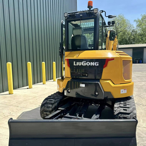 Mini-excavatrice 9057FZTS 5,7 tonnes à balayage zéro avec moteur Yanmar pour la construction urbaine – Modèle 2026 – En promotion - Product Image 1