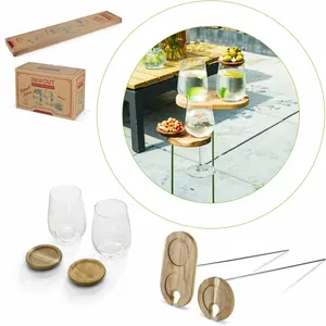 Ensemble de jardin avec 2 verres, merchandising créatif - Product Image 1