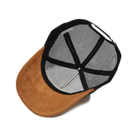 Gorra de malla lisa de tela de gamuza personalizable al por mayor para fabricantes, ideal para gorras de camionero