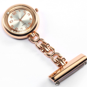 <span class=keywords><strong>Montre</strong></span> de <span class=keywords><strong>poche</strong></span> infirmière en forme de coeur en cristal de luxe pour femmes avec mouvement à quartz bande d'or cadeau de soins infirmiers ou paramédicaux médicaux - Product Image 5