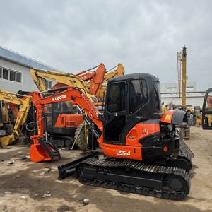 Mini-excavatrice Kubota U55 de 5,5 tonnes, compacte, avec moteur puissant et système hydraulique stable pour chantier de construction - Product Image 6