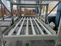 Système de rayonnage à roulettes FR en acier robuste, à flux gravitaire FIFO, modulaire, extensible, avec caractéristiques de sécurité et capacité de charge élevée pour le stockage