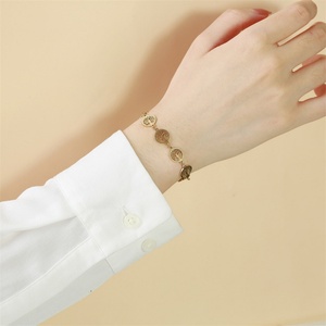 เครื่องประดับแฟชั่น สร้อยข้อมือจี้ทรงกลม สร้อยข้อมือโซ่ลายต้นไม้แห่งชีวิต - Product Image 3