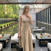 Nouvelle robe élégante de haute qualité, robe longue à couleur unie avec strass, robe plissée décontractée pour femme, robes maxi
