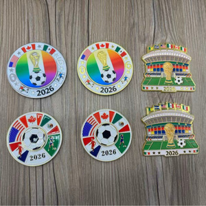 <span class=keywords><strong>Imanes</strong></span> de Refrigerador Magnéticos Giratorios con Banda Metálica 2026, Fútbol Creativo de Colores para Recuerdos de EE. UU.-México-Canadá - Product Image 1