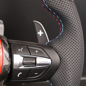 Volante Sportivo M Personalizzato Rosso per <span class=keywords><strong>BMW</strong></span> M550i 640i 850i 135i 116i 218i 230i 318i 320i 325i 335i - Product Image 5