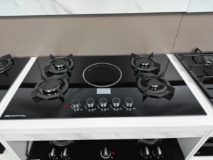 Table <span class=keywords><strong>de</strong></span> <span class=keywords><strong>cuisson</strong></span> commerciale <span class=keywords><strong>5</strong></span> brûleurs (4+1 électrique) en verre trempé encastrable, classe énergétique A, pour cuisine extérieure - Product Image 4