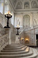 Escalier en marbre courbé sur mesure YUSHI pour villas européennes de luxe, idéal pour les projets de design d'intérieur – Vente en gros directe de l'usine de pierre