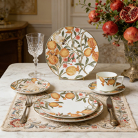 En gros, Service de table en céramique motif Grenade et Perroquet, Assiettes en porcelaine fine personnalisées, Tasses à thé et à café avec soucoupes, Ensemble de vaisselle