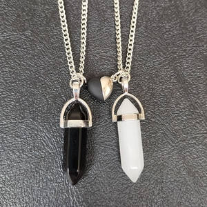2 Pcs/set Colliers de couple magnétiques pour <span class=keywords><strong>amoureux</strong></span> Coeur Distance Pierre naturelle <span class=keywords><strong>Pendule</strong></span> Pendentif Collier Amitié - Product Image 3