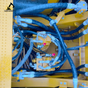 ผู้เชี่ยวชาญด้านการทำเหมืองแร่พร้อมโครงสร้างเสริมความแข็งแรงและรถขุดไฮดรอลิก CAT 349 ที่มีความจุถังขุดสูงสำหรับงานขุดในเขตเมือง - Product Image 3