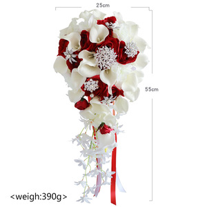Bouquet de mariée style forêt pour mariage en extérieur et Saint-Valentin, avec lys Calla en PU, boucle diamant et motif goutte d'eau cascade, pour photos - Product Image 6