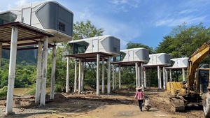 Capsule spatiale modulaire en acier, maison mobile préfabriquée avec cuisine et salle de bain pour hôtels et chambres d'hôtes - Product Image 4