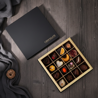 Boîte cadeau IMEE simple et de haute qualité au toucher agréable, en carton doré, avec 9/16/25 compartiments pour chocolats, logo personnalisé disponible