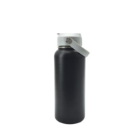 Bouteille isotherme en acier noir mat de 32 oz avec couvercle à paille rabattable, poignée rivetée, anti-fuite, pour sport, voyage, extérieur, gym, tasse à boire