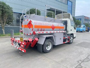 Camion-citerne Foton 4x2 de petite capacité pour le transport de carburant, d'huile, de diesel, d'essence, de GNC, de GPL à vendre - Product Image 6