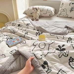 Couette légère en velours de soie à motif de dessin animé mignon pour la décoration de dortoir et de la maison - Product Image 2