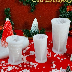 Moule à bougie en forme de sapin de Noël 3D - Grand moule en silicone de qualité alimentaire pour la fabrication artisanale de bougies parfumées - Product Image 4