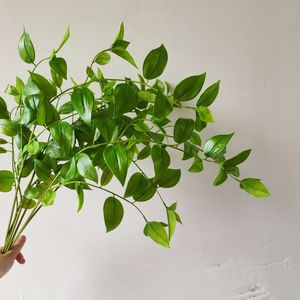Décorations de mariage en silicone, verdure artificielle d'eucalyptus vert clair et vert foncé - Product Image 1