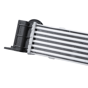 Refroidisseur intermédiaire OEM d'usine pour BMW E90 E91 E81 E82 E84 <span class=keywords><strong>E87</strong></span> E88 320d <span class=keywords><strong>Intercooler</strong></span> 17517524916 - Product Image 4
