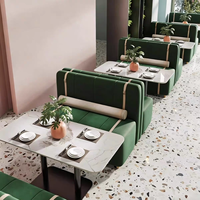 Meubles de style nordique de luxe pour restaurant, café, hôtel, canapé en velours, table et chaises sur mesure