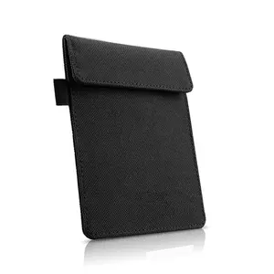 नायलॉन कपड़े वाईफ़ाई/जीएसएम/lte/एनएफसी/आरएफ संकेत अवरुद्ध फैराडे कुंजी एफओबी मामले बटुआ कार्ड धारक फैराडे बैग के लिए मोबाइल फोन है।