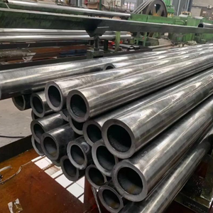 Tubería de Acero Aleado sin Costura de Alta Precisión - GB, Pared Gruesa, Resistente a Altas Presiones, Superficie Fosfatada Negra, Corte y Doblado - Product Image 4