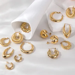 HOVANCI 18 Karat PVD vergoldete Schraube Twisted Earring Edelstahl Glatte hypo allergene klobige Creolen für Frauen