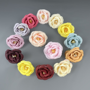 Cabezas de flores de camelia artificiales de 6 cm, flores de tela de seda para decoraciones de bodas, decoración del hogar y accesorios de bricolaje. - Product Image 2