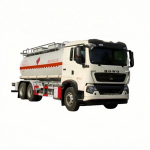 รถบรรทุกถังเคมีที่ติดไฟได้18M3 sinotruck HOWO 6x4 16M3สำหรับการขนส่งของเหลวอันตราย - Product Image 1