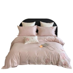 HONGCHANG Four-Piece <b>Bedding</b> <b>Set</b> 100-Count Long-Staple Cotton Embroidered Floral Light Luxury For All Seasons - Product Image 5