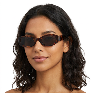 Lunettes de soleil ovales pour femmes, monture tortue, protection UV400, lunettes de soleil à la mode pour adultes - Product Image 1