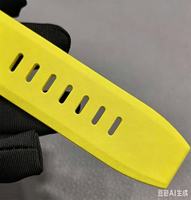 28mm Atmungsaktives Schnellverschluss-FKM-Gummi-Uhrenarmband für AP Uhr 15720 Ersatzband Uhrenarmband mit Anschluss