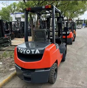 รถยกโตโยต้า 3 ตัน สภาพดี รถยกโตโยต้าญี่ปุ่น รุ่น 8FD30 - Product Image 1