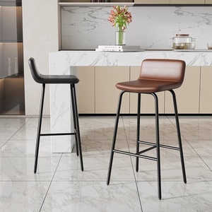 <span class=keywords><strong>Chaise</strong></span> <span class=keywords><strong>de</strong></span> <span class=keywords><strong>bar</strong></span> moderne avec dossier simple, tabouret haut <span class=keywords><strong>de</strong></span> luxe pour réception, design populaire en <span class=keywords><strong>bois</strong></span> <span class=keywords><strong>et</strong></span> métal - Product Image 4