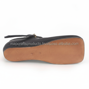 100% zapatos Tudor de cuero genuino cómodos botines Landsknecht con cordones de goma de invierno por - Product Image 1