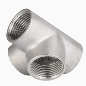 Acoplamiento de ángulo recto de acero inoxidable fundido de fábrica con rosca hembra de cuatro vías para tuberías industriales/riego de jardín - Product Image 6