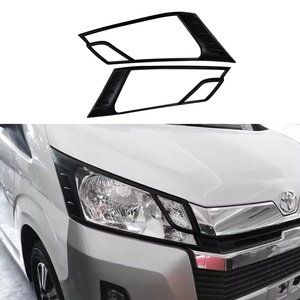 Venta al por Mayor de Fábrica a Precio de Oferta: Kits Completos de Accesorios Negros para Hyundai Accent y Toyota Hiace 2015-2019 - Product Image 4