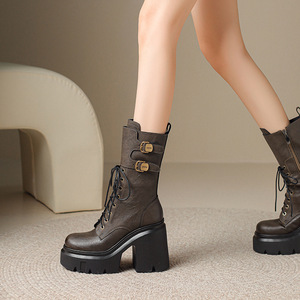 Bottes mi-<span class=keywords><strong>mollet</strong></span> en cuir véritable à semelle très épaisse <span class=keywords><strong>pour</strong></span> femme, bottes d'hiver courtes, petite taille, tendance, talon épais - Product Image 2